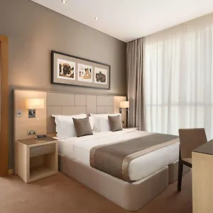מלון Tryp By Wyndham Center, אבו דאבי