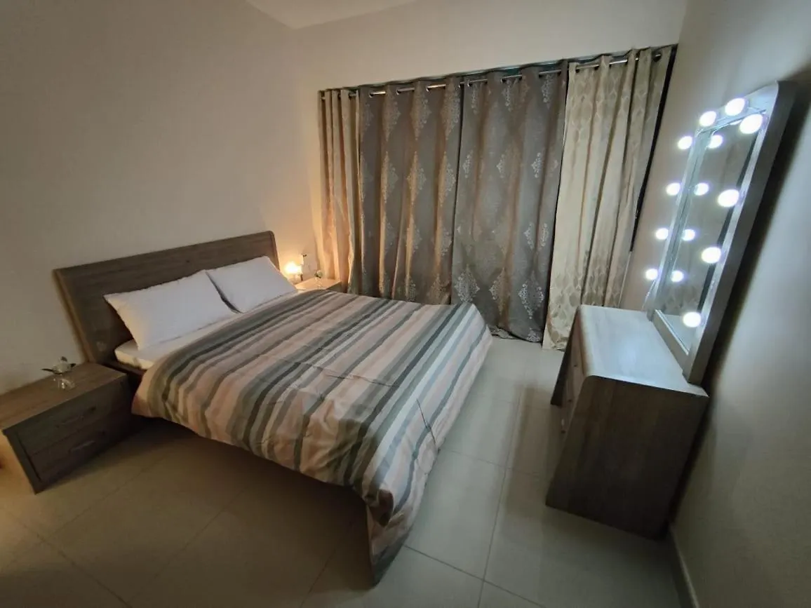 Homestay szállás 3 Couples Must Present Marriage Certificate Upon Check-In Apartman Abu Dzabi Egyesült Arab Emírségek